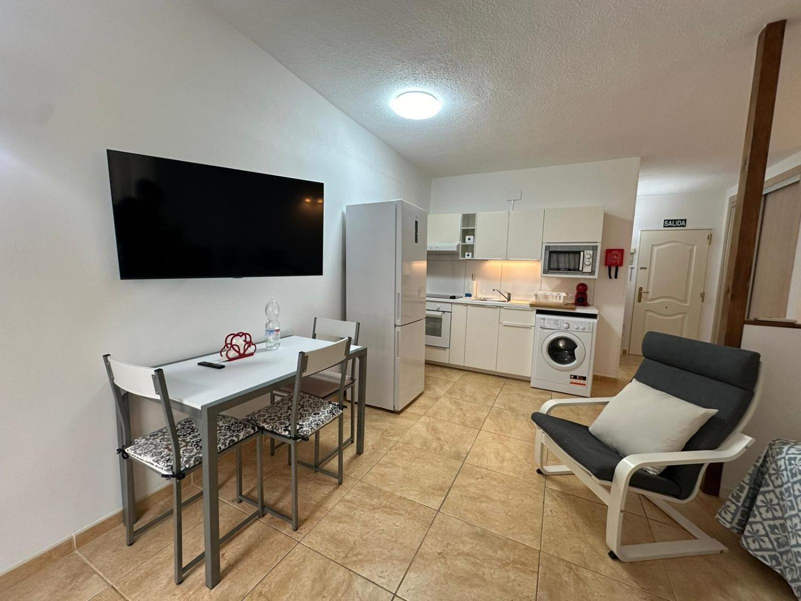 Ama611 - Terraza, Wifi, Playa La Carihuela A 100 Metros *